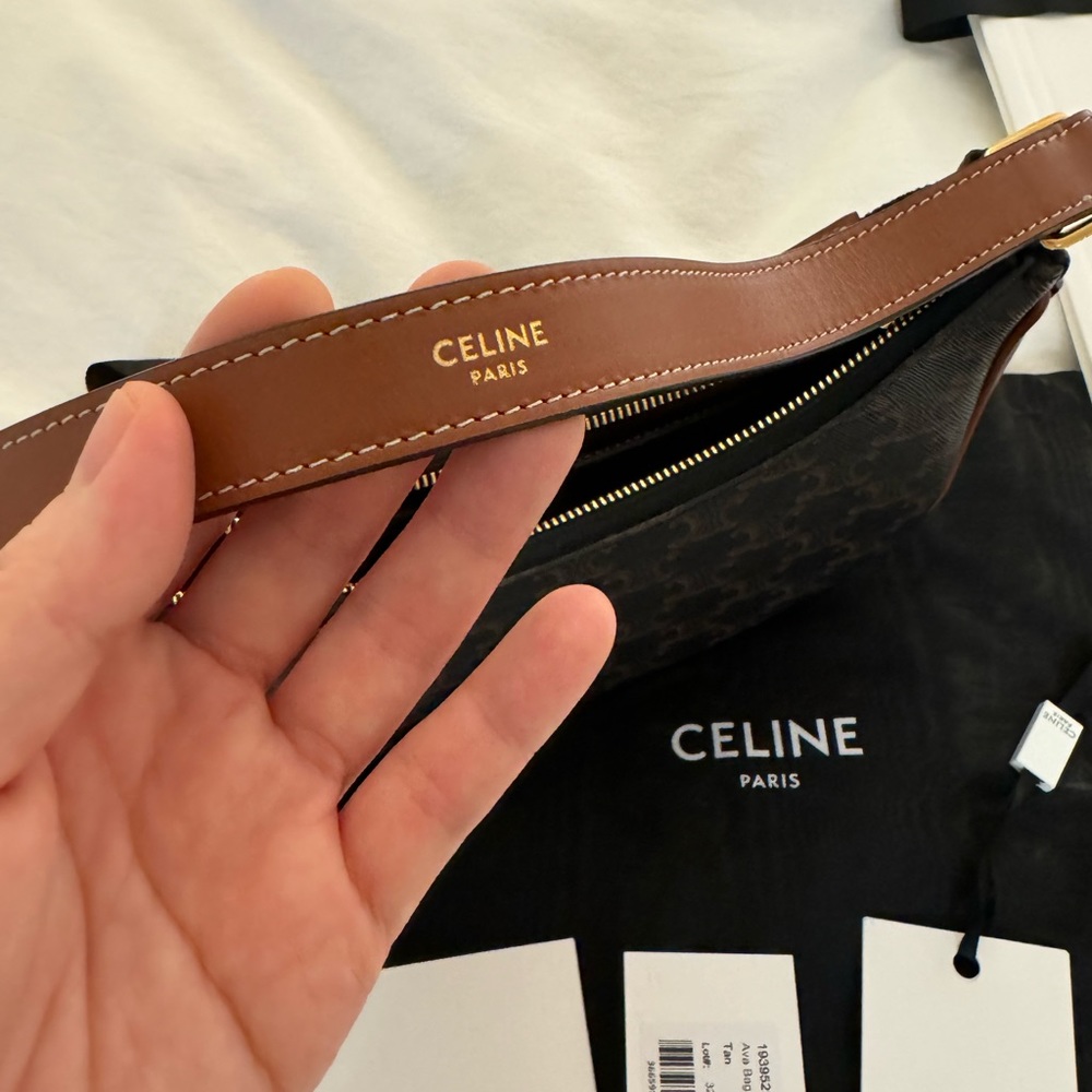 CELINE AVA BAG IN TRIOMPHE CANVAS AND CALFSKIN - Picture 4 of 8